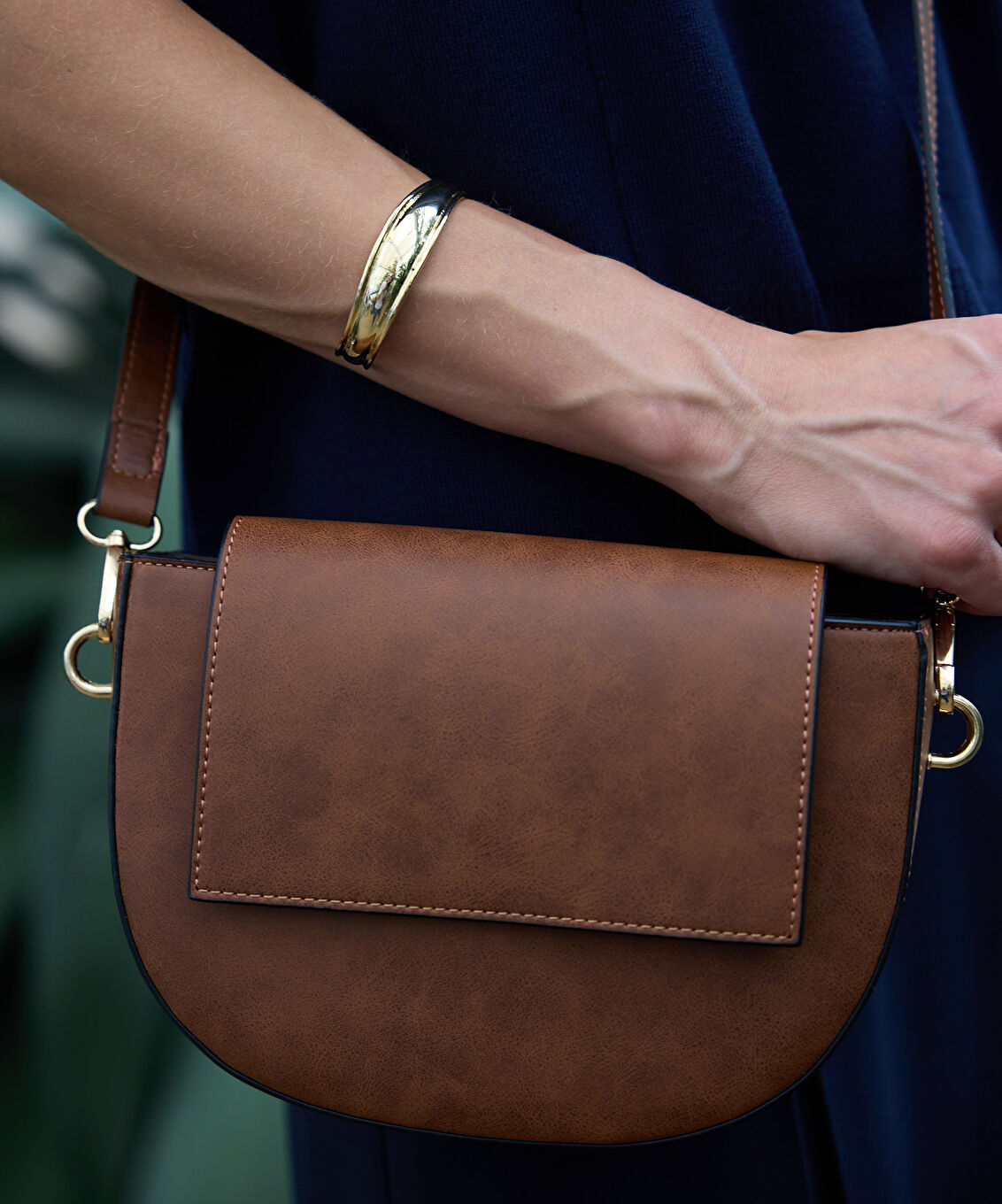 GOLD CUFF