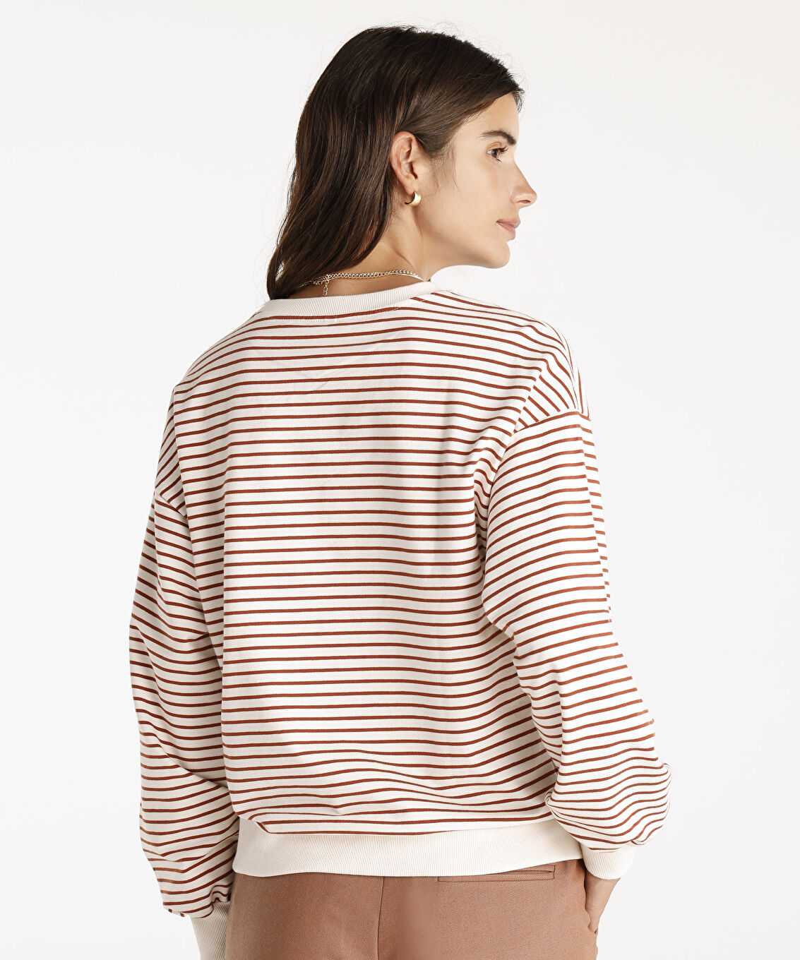 Nakışlı Uzun Kollu Bisiklet Yaka Sweatshirt