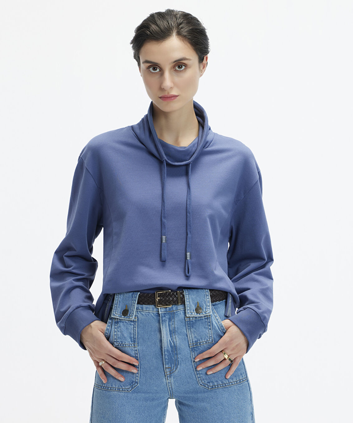 Dik Yaka Sweatshirt