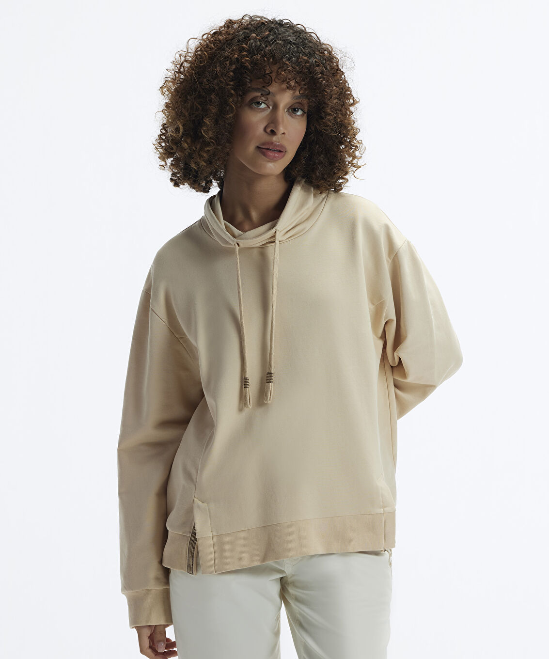 Dik Yaka Sweatshirt