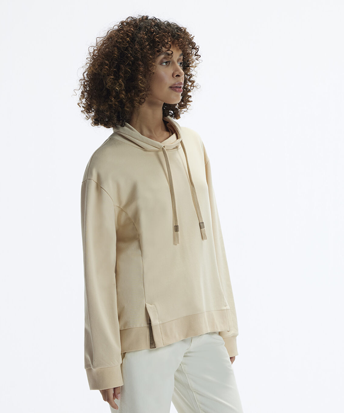 Dik Yaka Sweatshirt