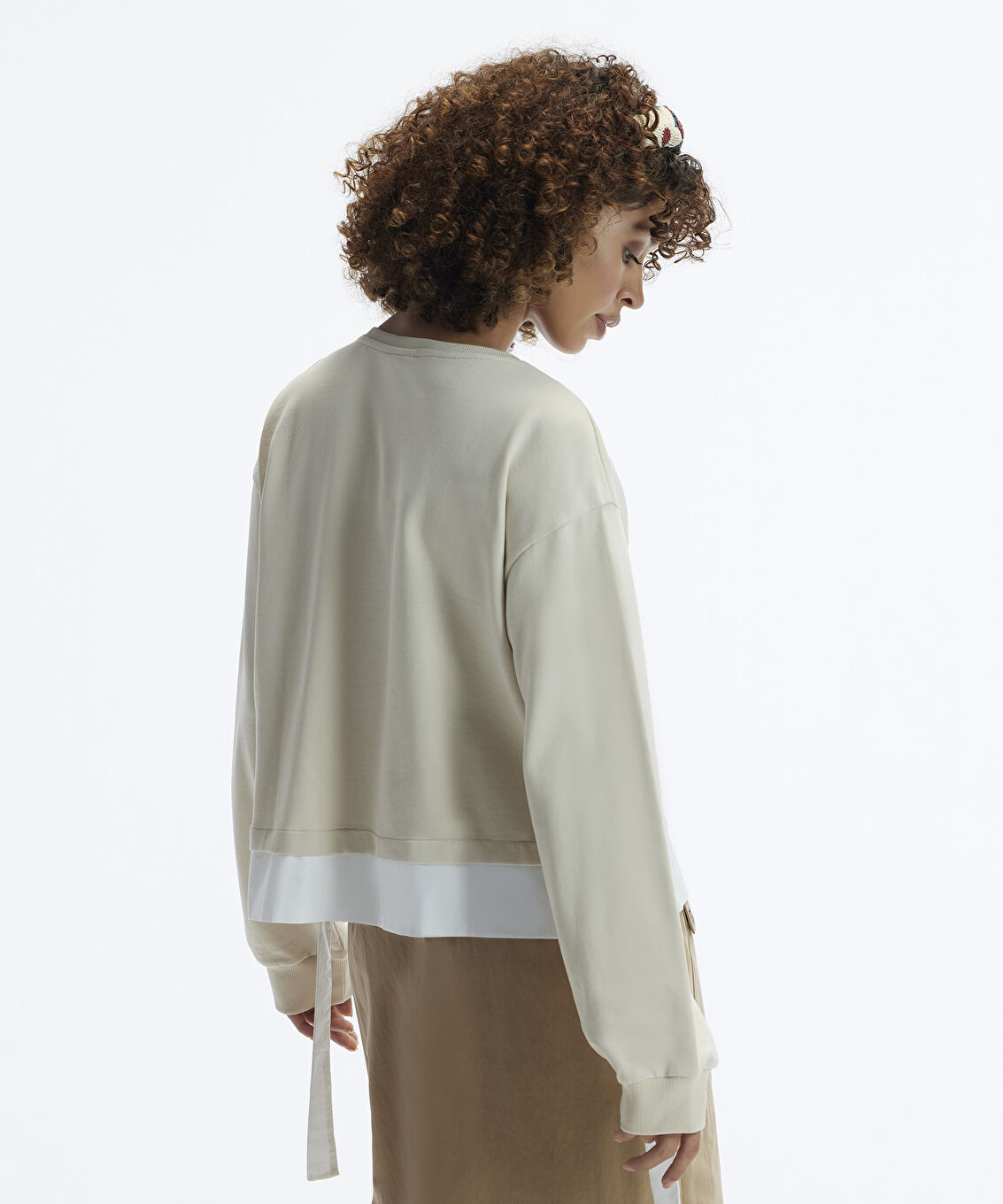 Kontrast Detaylı Sweatshirt