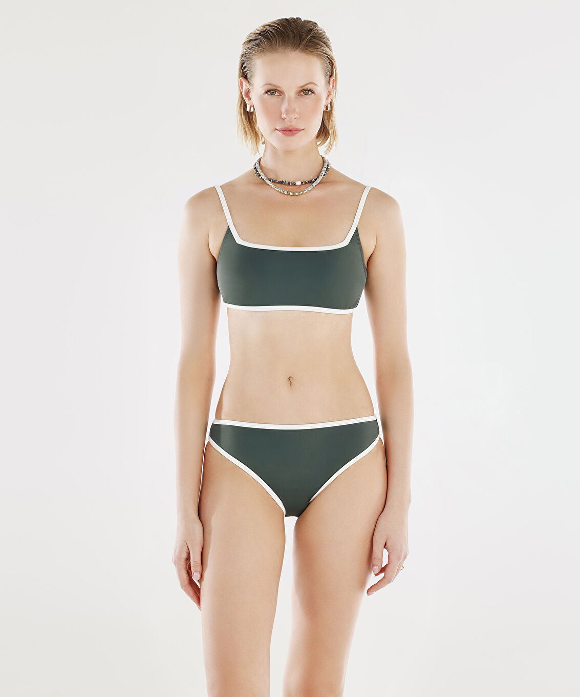 Kontrast Detaylı Bikini Alt