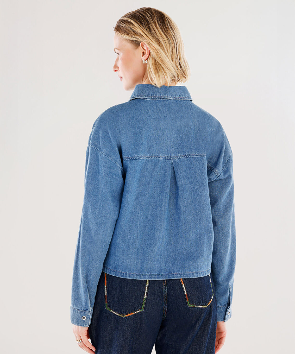Nakışlı Detaylı Uzun Kollu Denim Gömlek