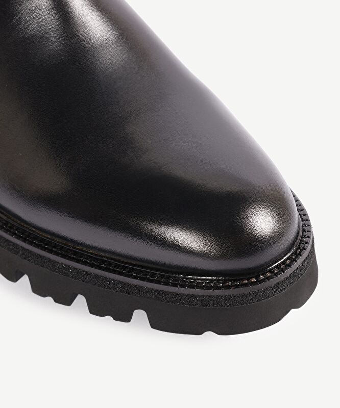 Hafif Tabanlı Deri Lastikli Bot