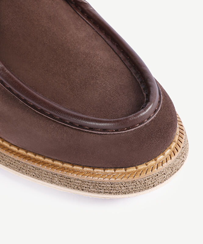 Kalın Tabanlı Retro Ayakkabı