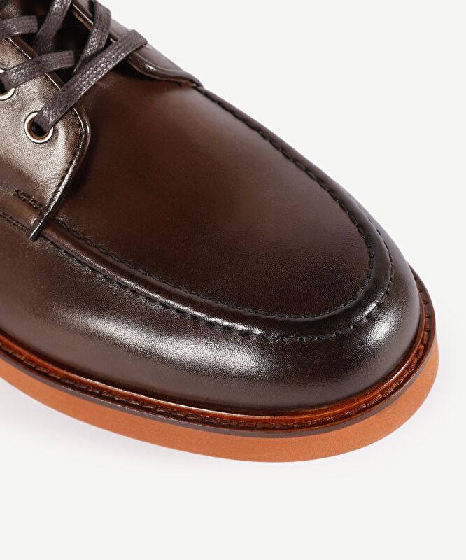 Renkli Tabanlı Bağcıklı Bot