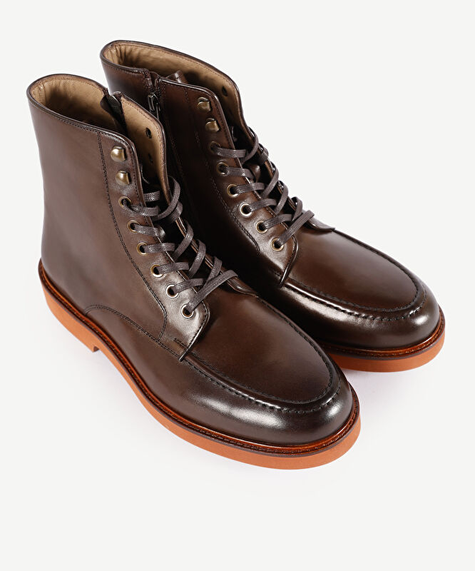 Renkli Tabanlı Bağcıklı Bot