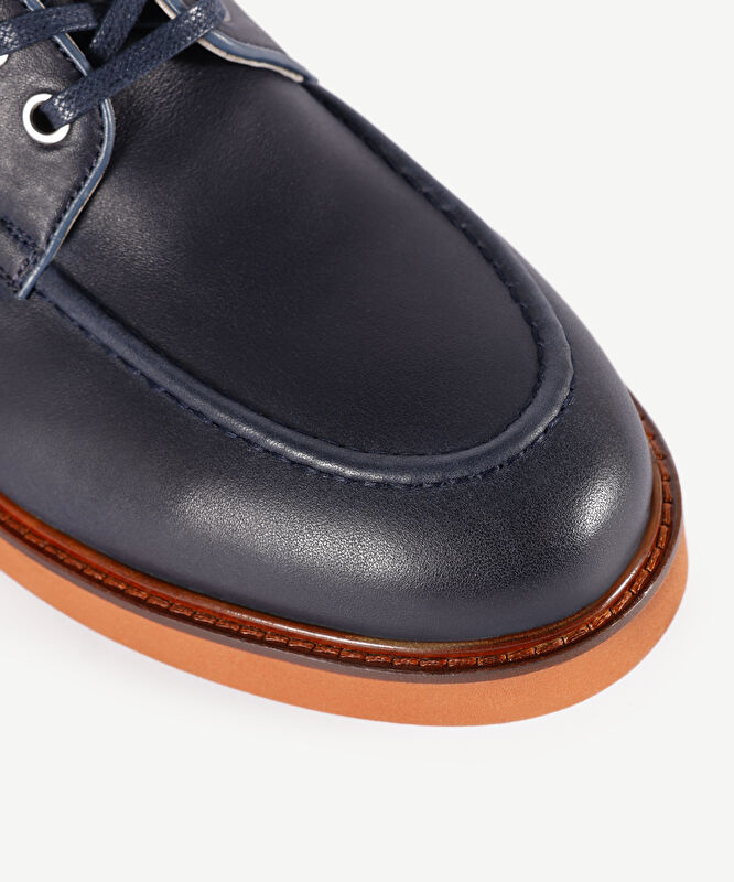 Renkli Tabanlı Bağcıklı Bot