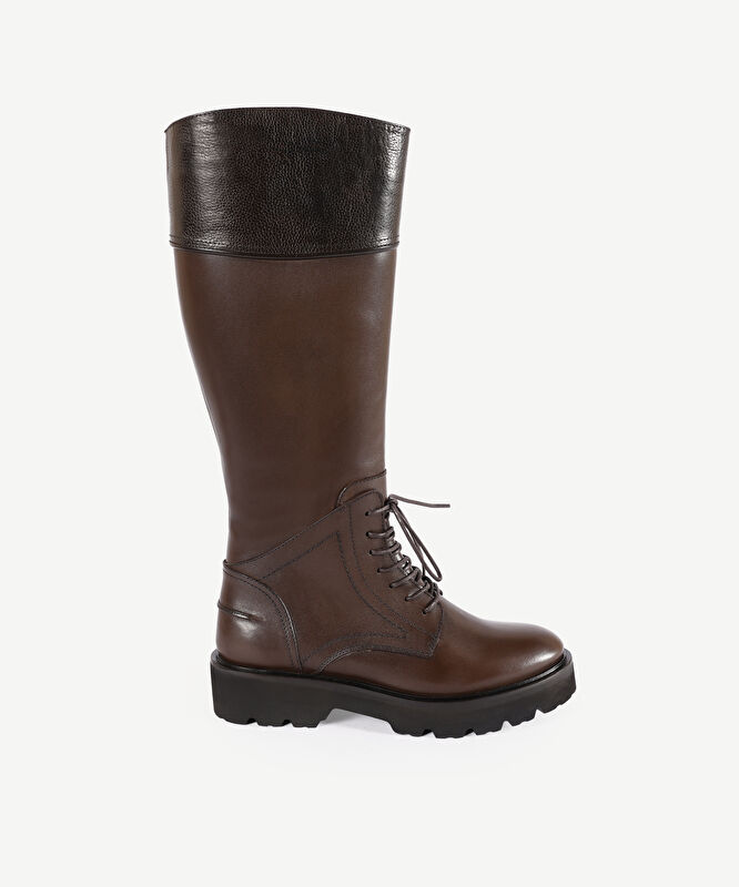 Bağ Detaylı Deri Çizme