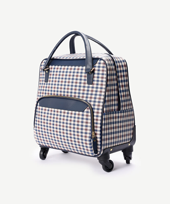 Dört Tekerlekli Valiz