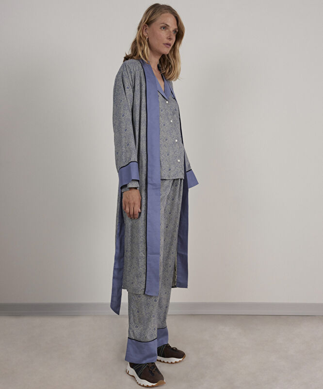 Kontrast Detaylı Pijama Üstü