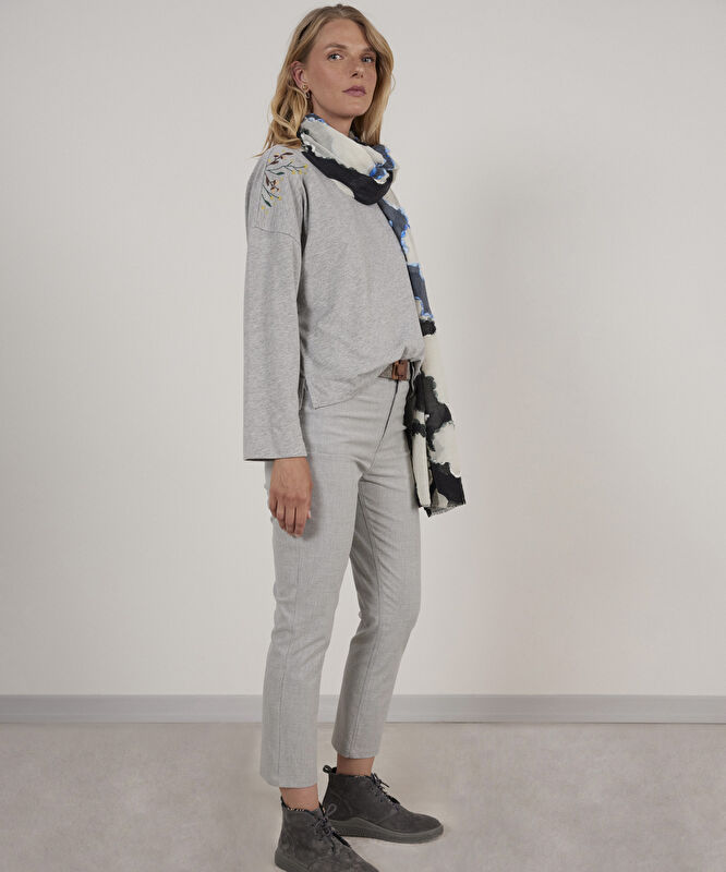 Nakış Detaylı Sweatshırt