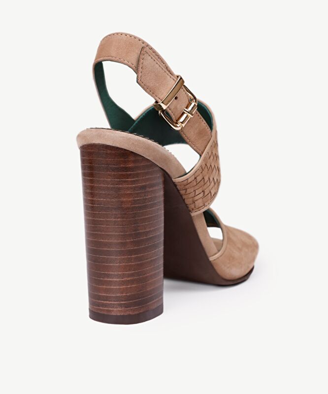 Kösele Kaplama Yumuşak Deri Topuklu Ayakkabı