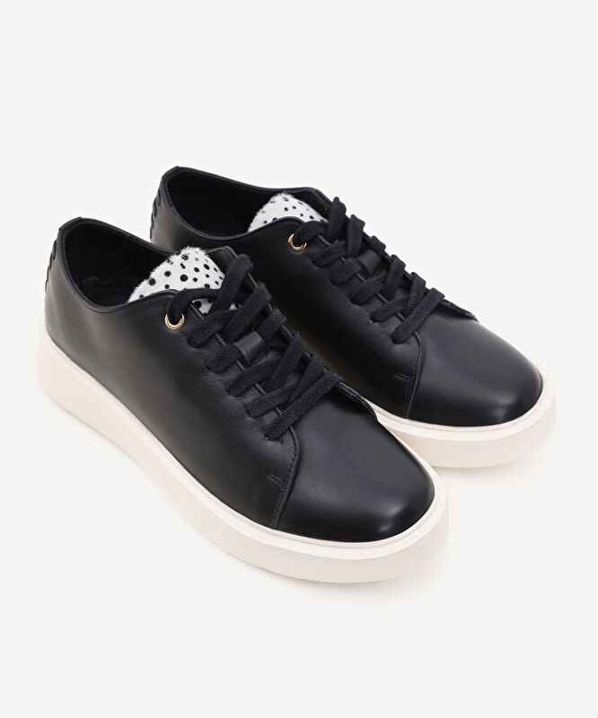 Hafif Düz Deri Sneaker