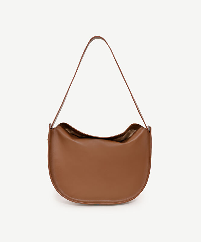 Yarım Ay Formlu Omuz Çantası