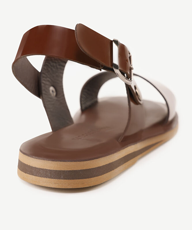 Tek Bantlı Deri Sandalet