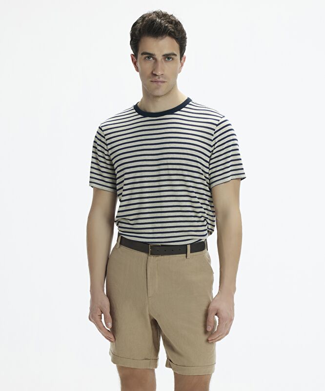 Duble Paçalı Cep Detaylı Erkek Şortu