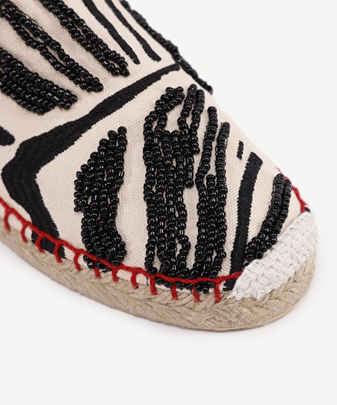 Kanvas Üzerine Zebra Nakışlı Espadril