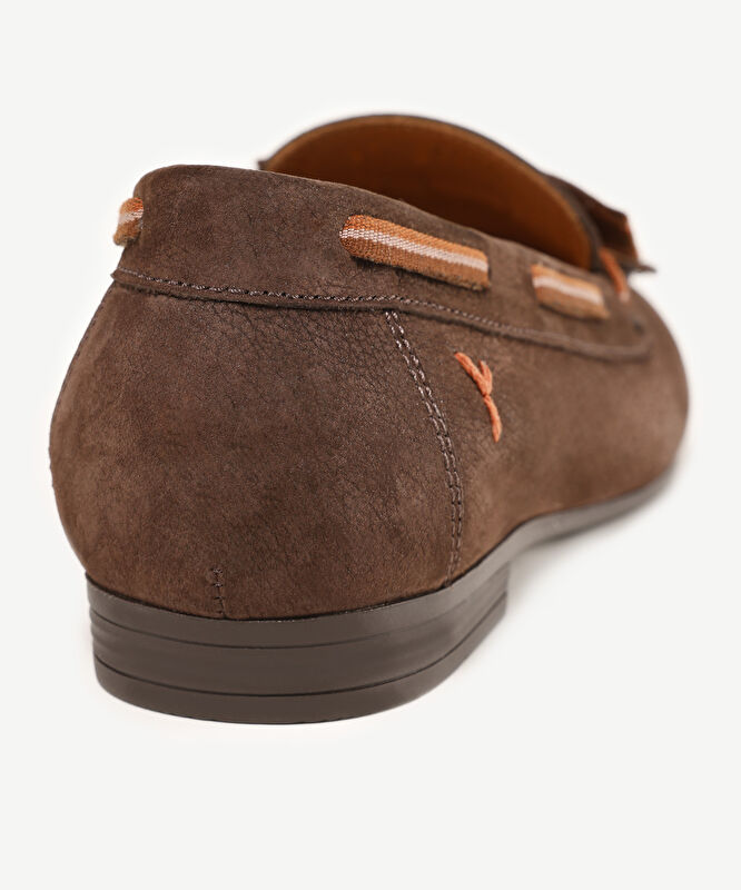 Fiyonk Detaylı Deri Makosen