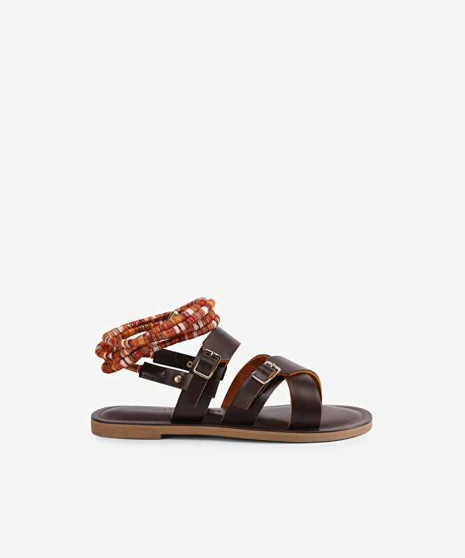 Arkadan Bağlı Deri Sandalet