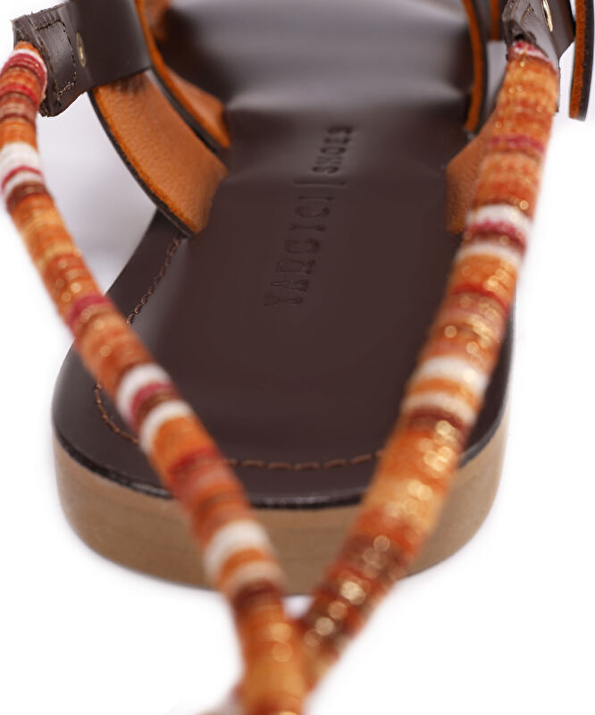 Arkadan Bağlı Deri Sandalet