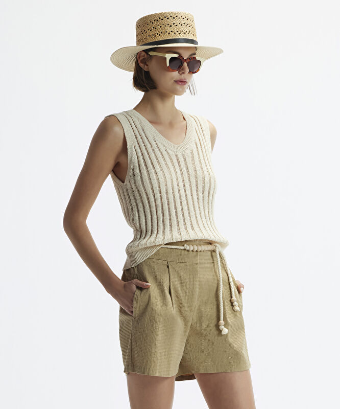 Yan Cepli Kemerli Şort