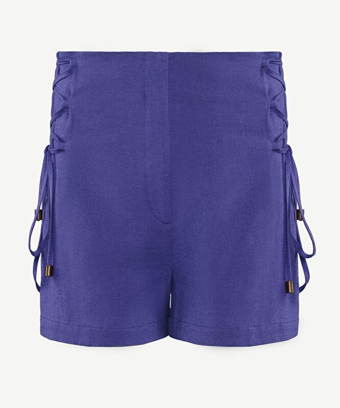 Yanları Bağlamalı Kısa Şort