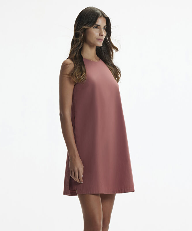 Kayık Yaka Diz Üstü Elbise