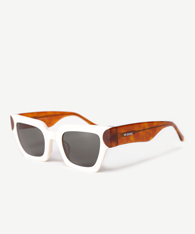 BEYAZ GÜNEŞ GÖZLÜĞÜ