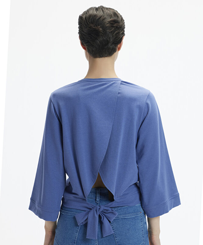 Sırt  Detayli  Sweatshirt