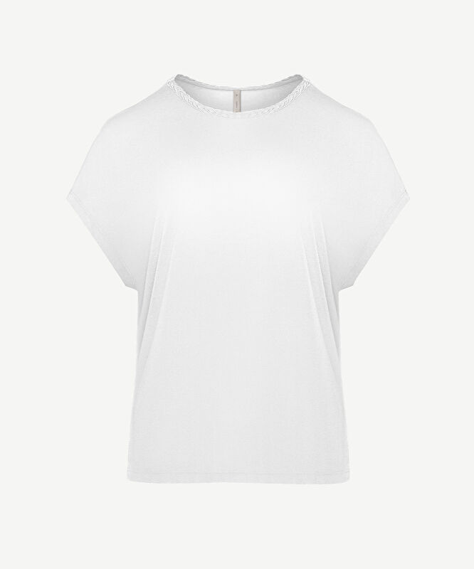 Yaka Detaylı Kısa Kollu T-Shirt