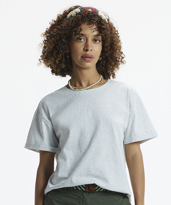 Kolu Katlamalı Kısa Kollu T-Shirt