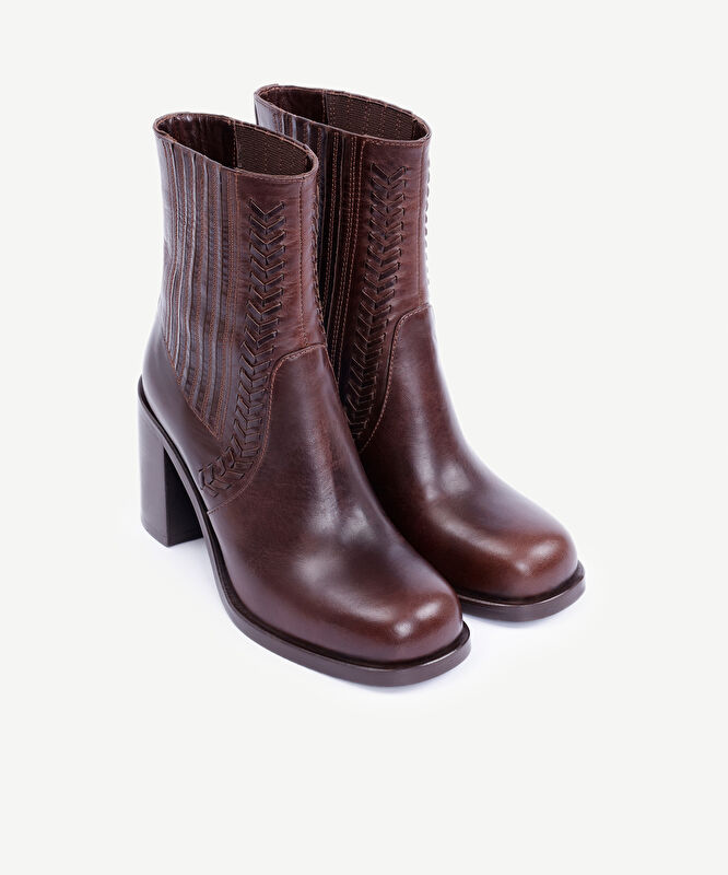 Lastikli Deri Topuklu Bot