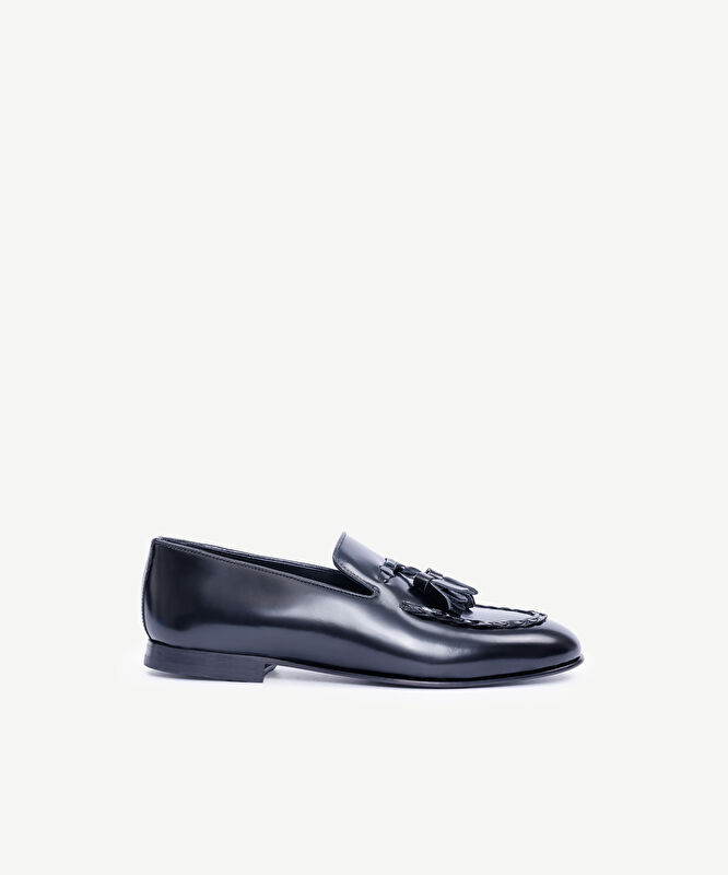 Püskül Detaylı Deri Loafer