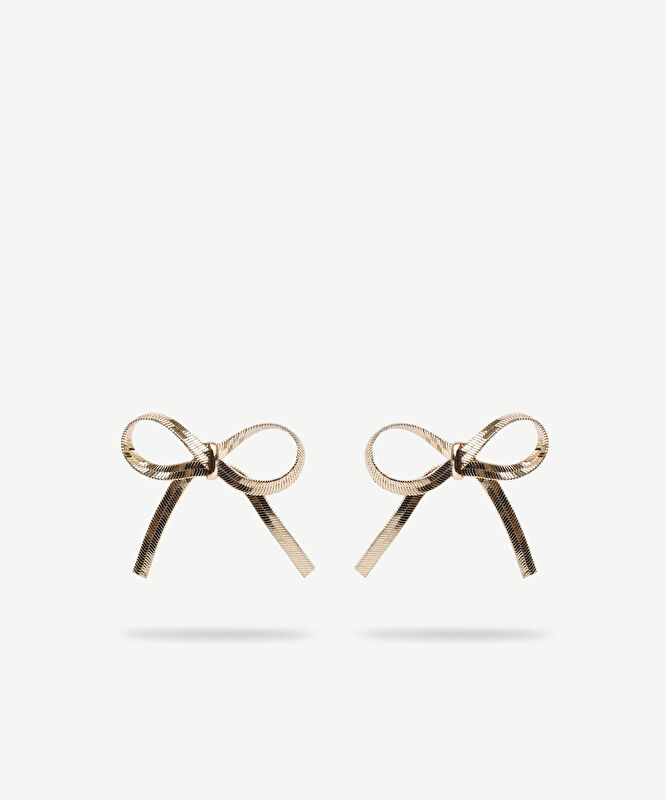 Kurdele Figürlü Küpe