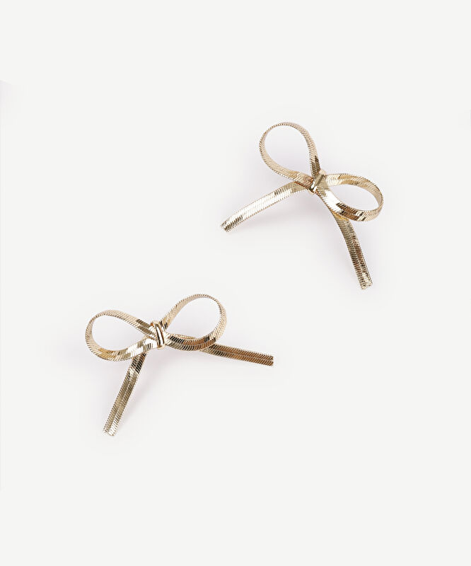 Kurdele Figürlü Küpe