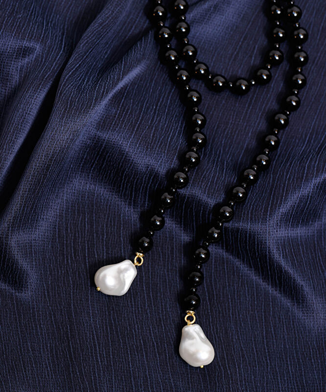 Oniks Taşlı Ve Mayorka İncili Uzun Kolye