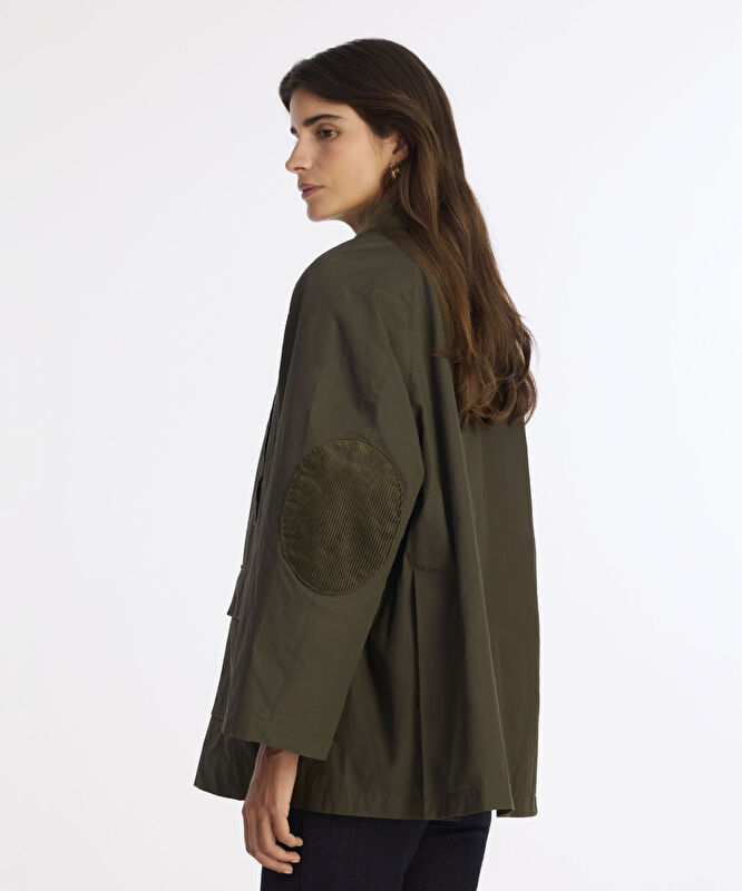 Geniş Gömlek Yaka Uzun Kol Mont