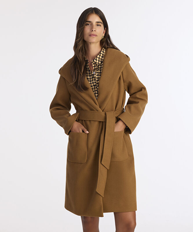 Kapüşonlu Ve Kemerli Uzun Palto