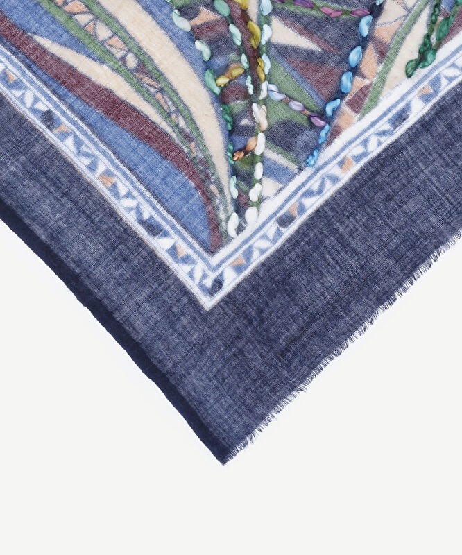 Nakış İşlemeli Yün Şal