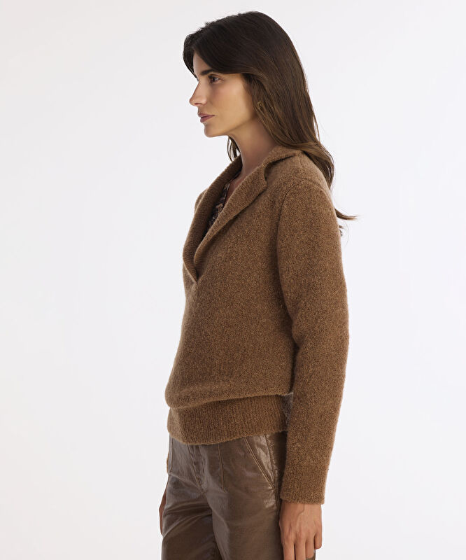 Regular V Yaka Uzun Kol Kazak