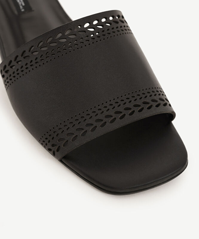 Lazer Kesim Deri Düz Terlik