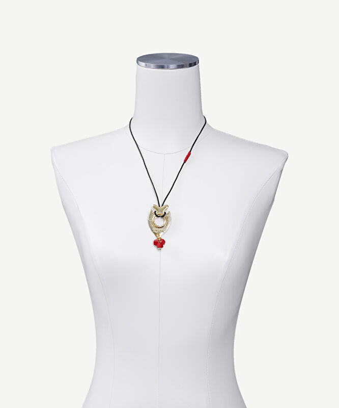 Balık Uç Detaylı Deri İp Kolye