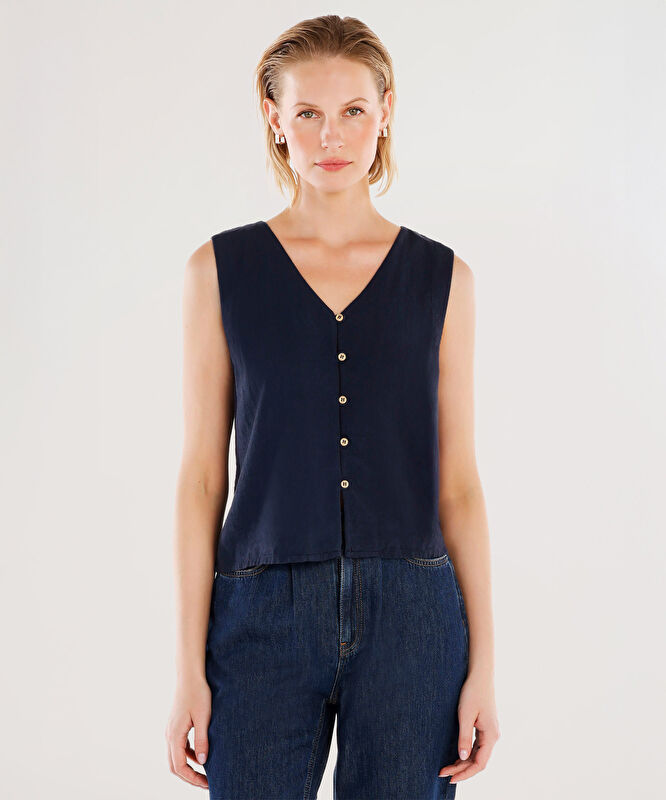 Düğme Detaylı Kolsuz Bluz