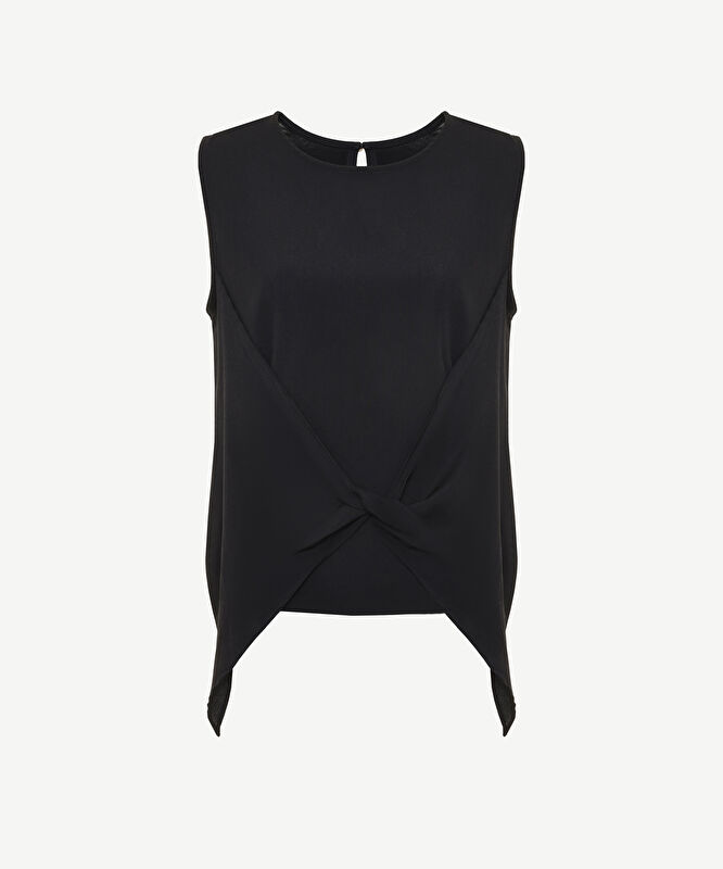 Önü Detaylı Kolsuz Bluz