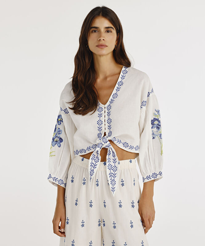 Bağlama Detaylı Bluz