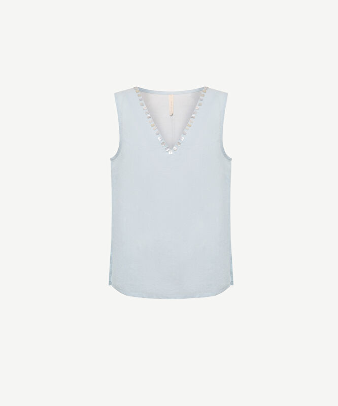 Yakası Düğme Detaylı Bluz