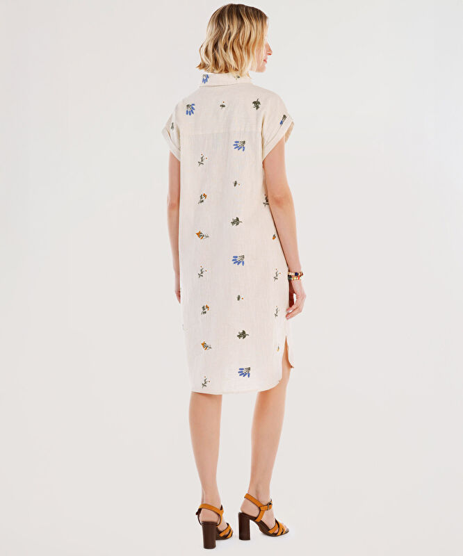 Nakış Detaylı Kısa Kollu Elbise