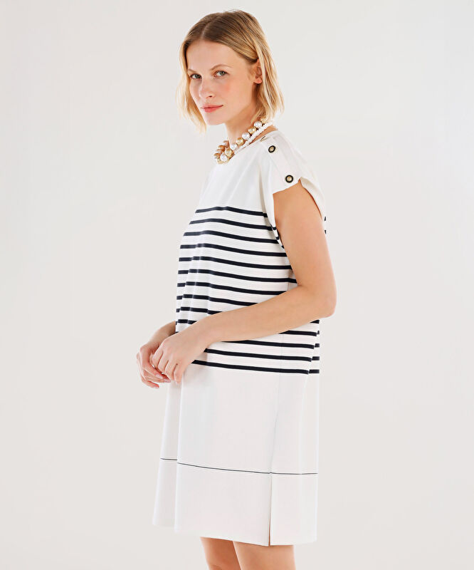 Düğme Detaylı Kolsuz Kısa Elbise